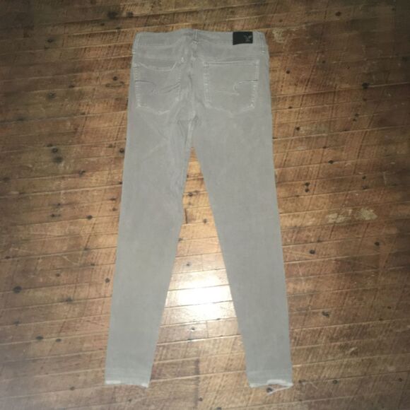 American Eagle 360 stretch tan size 2 jeggings - Picture 3 of 3